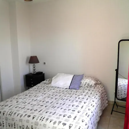 Moderne 4 Pieces A 800m De La Avec Climatisation Et Parking - Fr-1-338-31 * Sète
